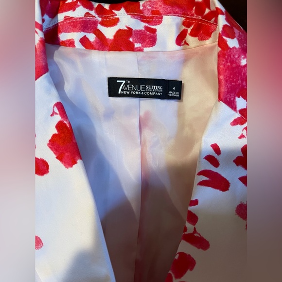 7th Avenue New York & Company Suiting Collection Magenta and Cream Floral Jacket - Picture 6 of 8